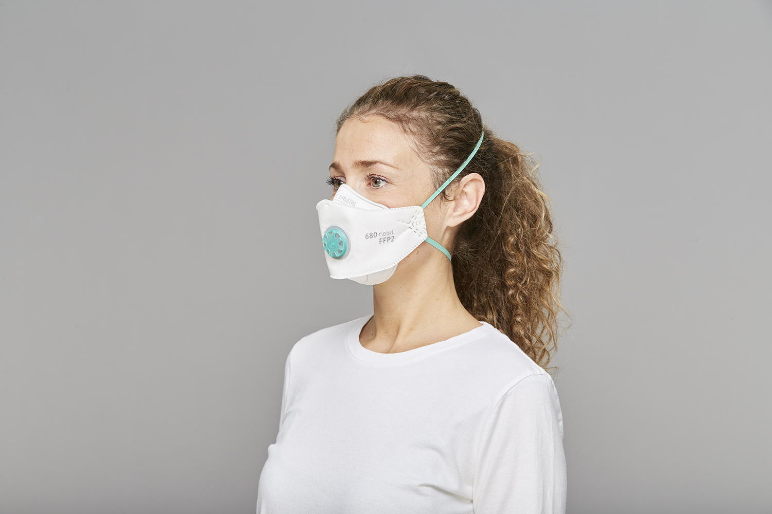 FFP-2 respirator | BLS | 680Next series | Side View